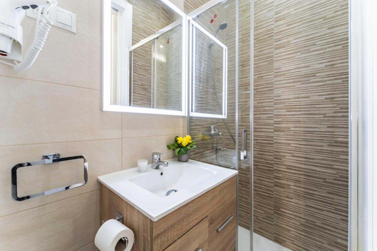 Exclusive Luxury Apartment In Central מדריד מראה חיצוני תמונה